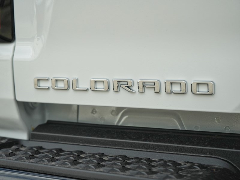 2024 Chevrolet Colorado 4WD Crew Cab WT