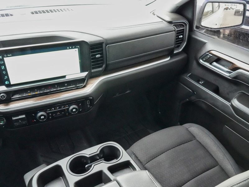 2024 Chevrolet Silverado 1500 4WD Crew Cab 147