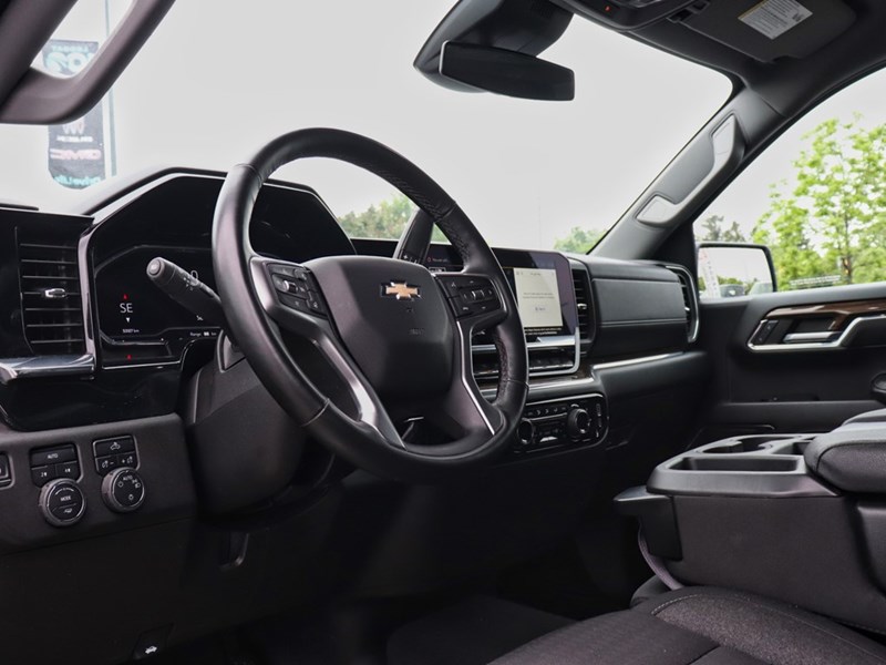2024 Chevrolet Silverado 1500 LT | CREWCAB | 5.3L | BACKUP | CARPLAY | NOCLAIMS
