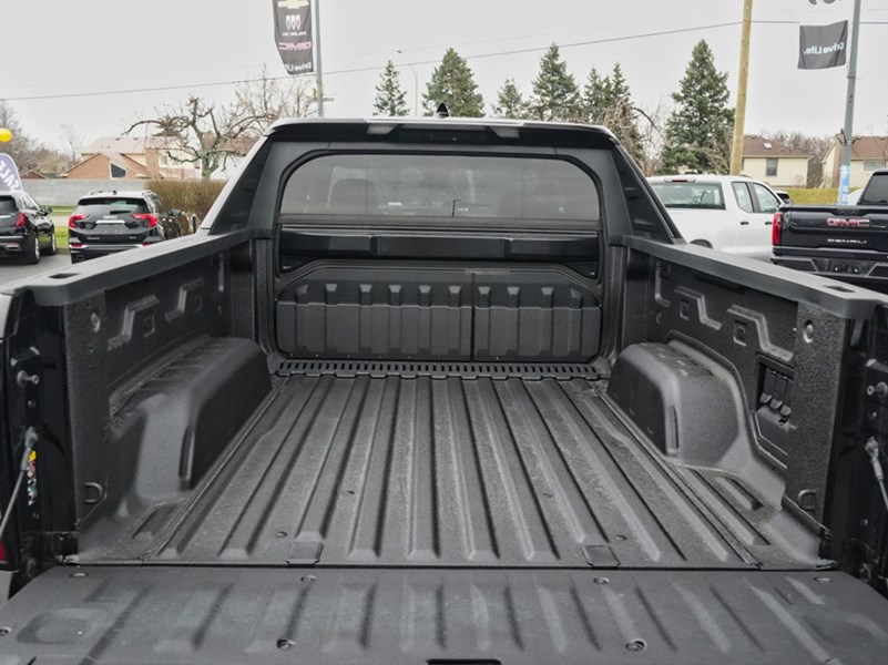 2024 Chevrolet Silverado EV e4WD Crew Cab RST