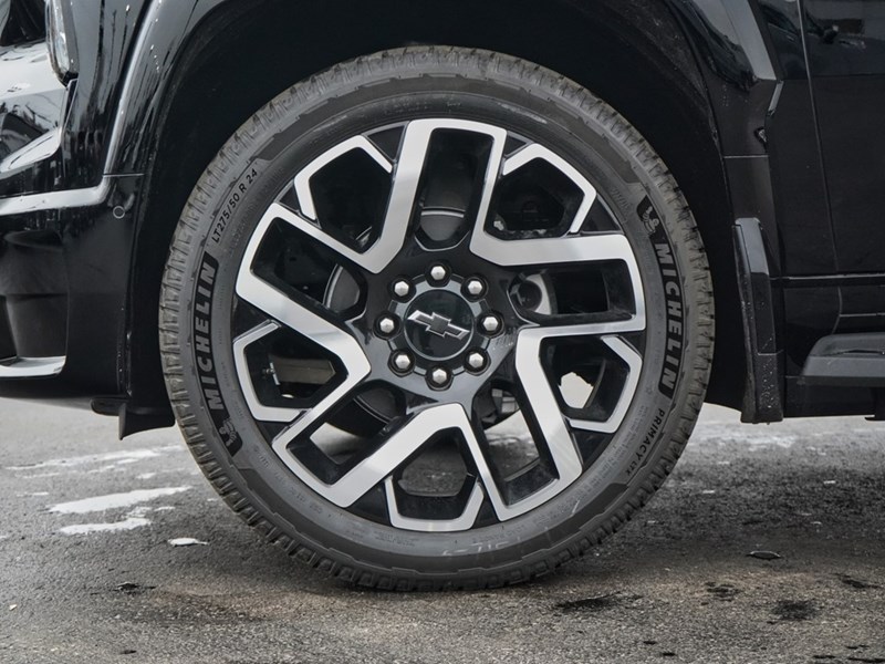 2024 Chevrolet Silverado EV e4WD Crew Cab RST