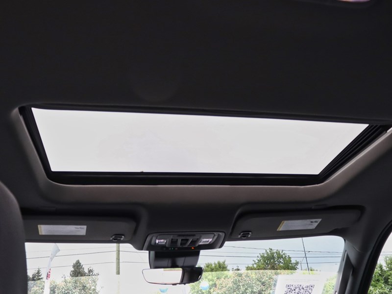 2024 GMC Sierra 1500 DENALI | ONLY21000KMS |TECHPKG | DIESEL | TONNEAU