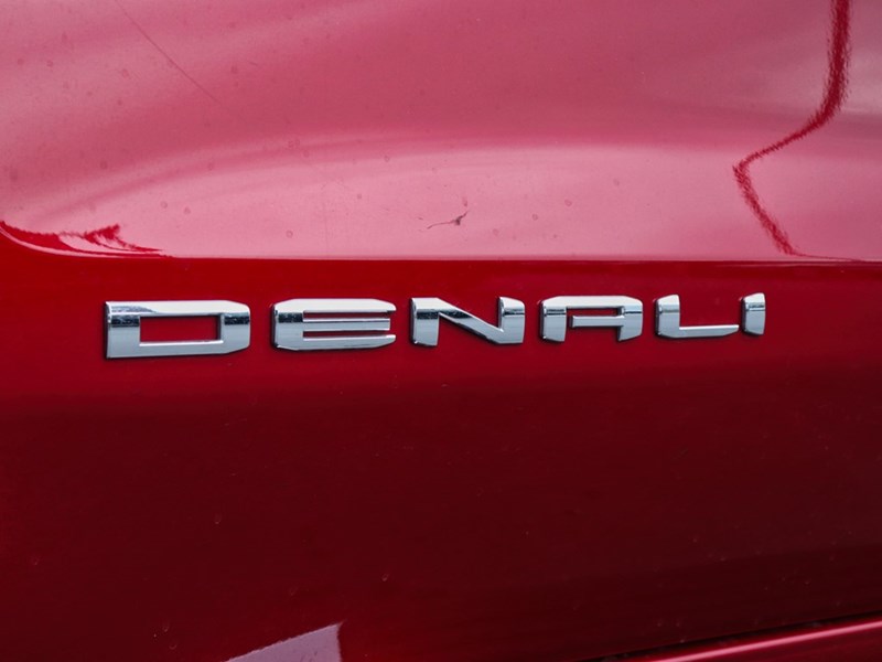2024 GMC Sierra 1500 DENALI | ONLY21000KMS |TECHPKG | DIESEL | TONNEAU