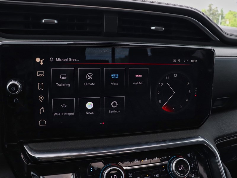 2024 GMC Sierra 1500 DENALI | ONLY21000KMS |TECHPKG | DIESEL | TONNEAU