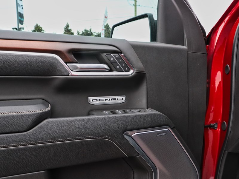 2024 GMC Sierra 1500 DENALI | ONLY21000KMS |TECHPKG | DIESEL | TONNEAU