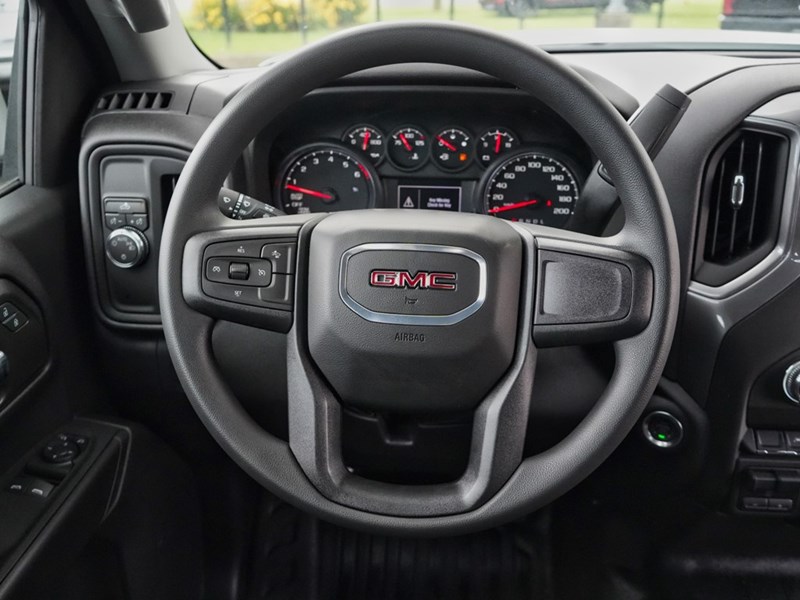 2024 GMC Sierra 1500 2WD Reg Cab 140