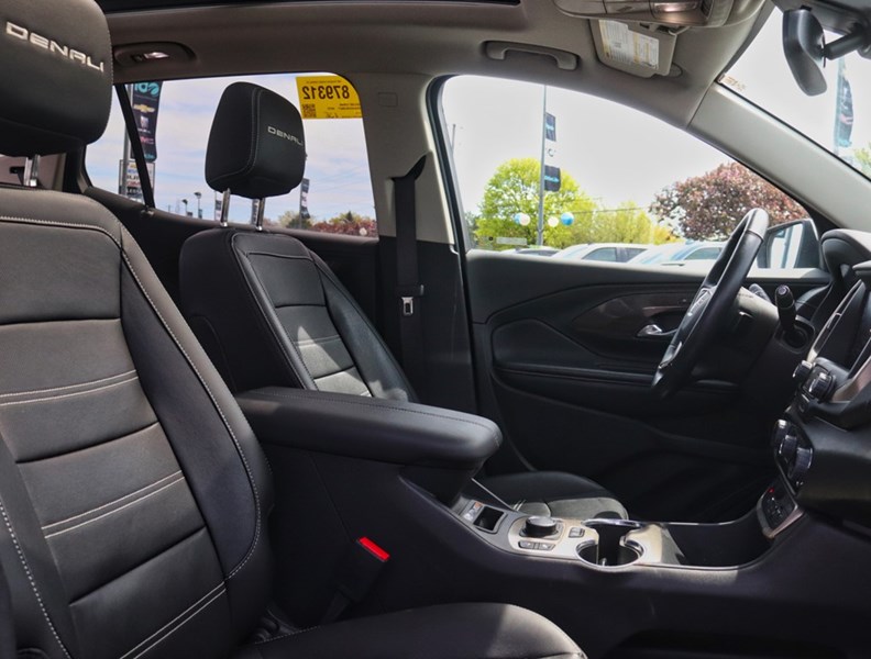 2024 Gmc Terrain AWD 4Dr Denali