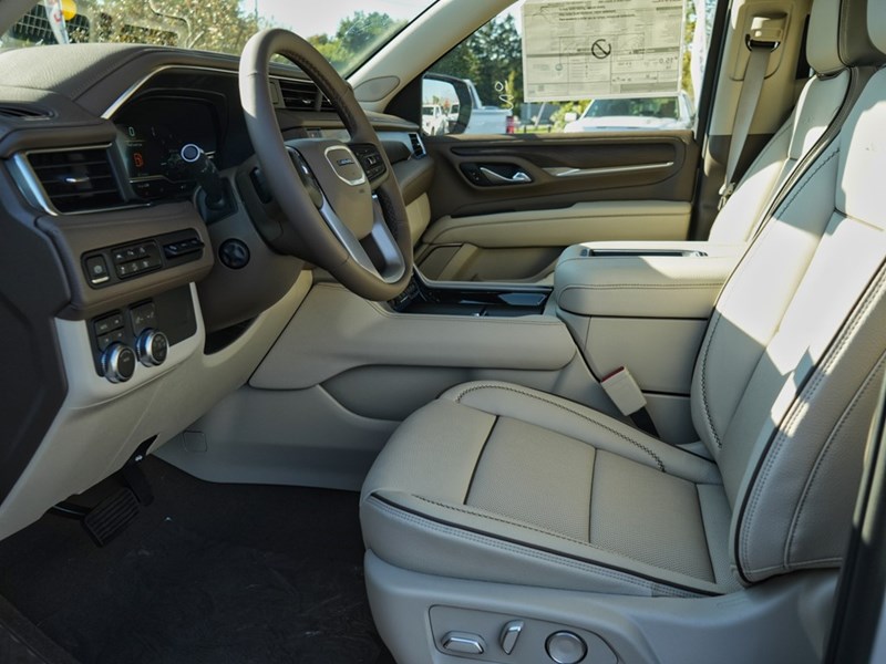 2024 GMC Yukon XL 4WD 4dr Denali