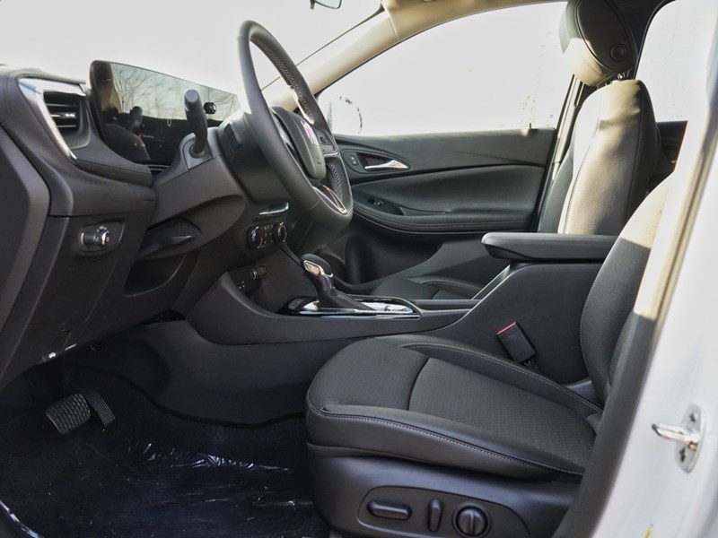 2025 Buick Encore GX FWD 4dr Preferred