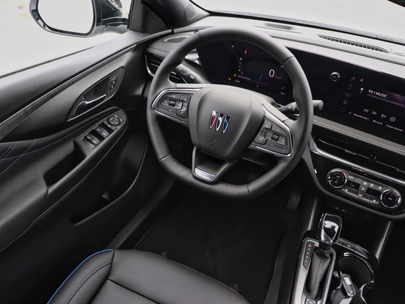 2025 Buick Envista FWD 4dr Sport Touring