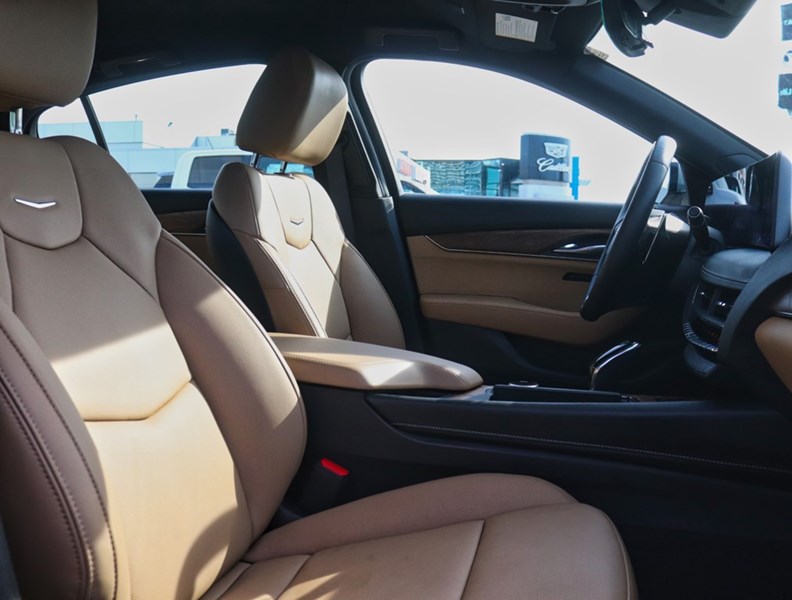 2025 Cadillac Ct5 4Dr Sdn Premium Luxury