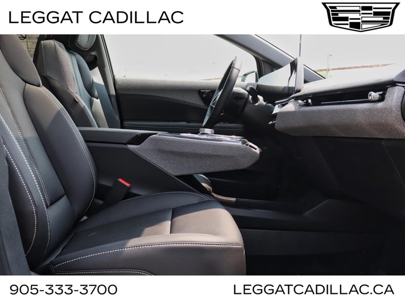 2025 Cadillac OPTIQ AWD 4dr Sport w/1SF
