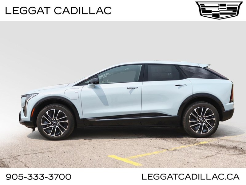 2025 Cadillac OPTIQ AWD 4dr Sport w/1SF