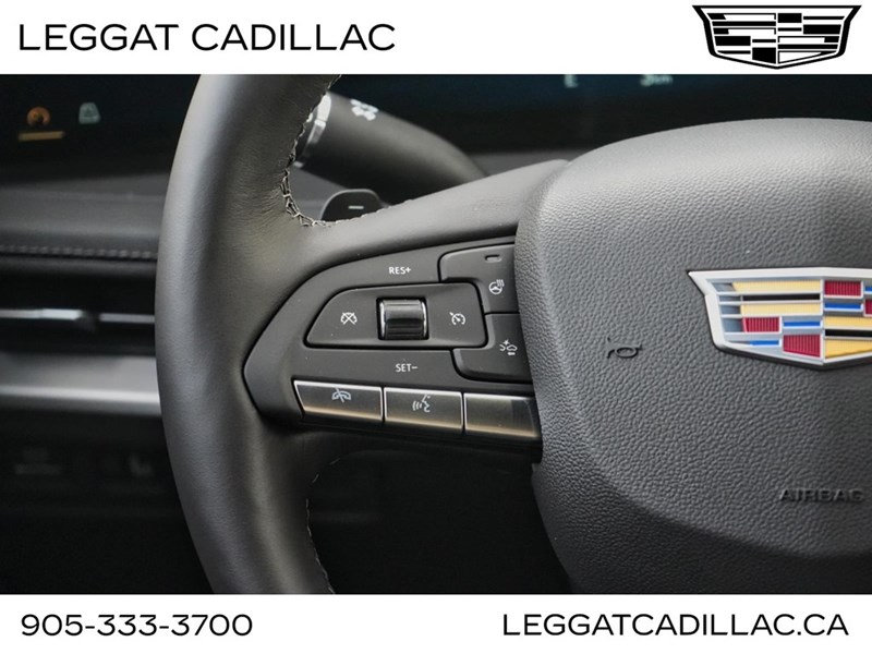 2025 Cadillac XT4 AWD 4dr Premium Luxury