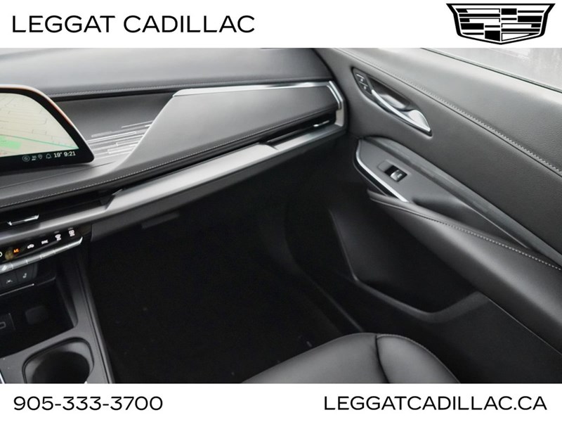 2025 Cadillac XT4 AWD 4dr Premium Luxury