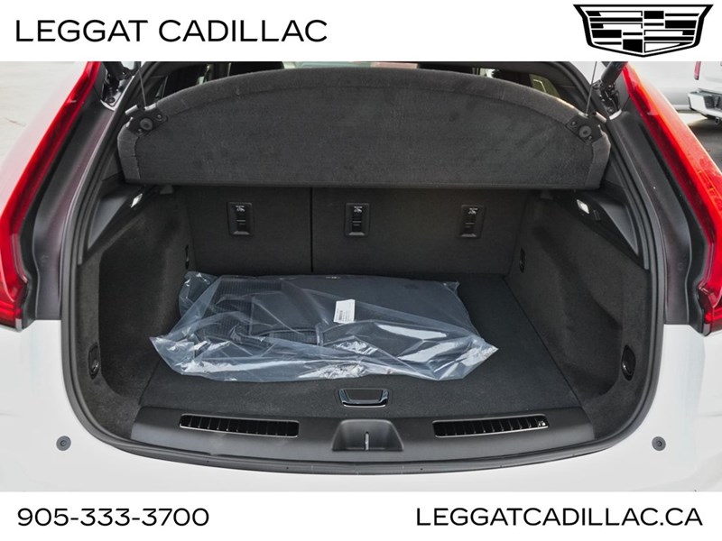 2025 Cadillac XT4 AWD 4dr Premium Luxury