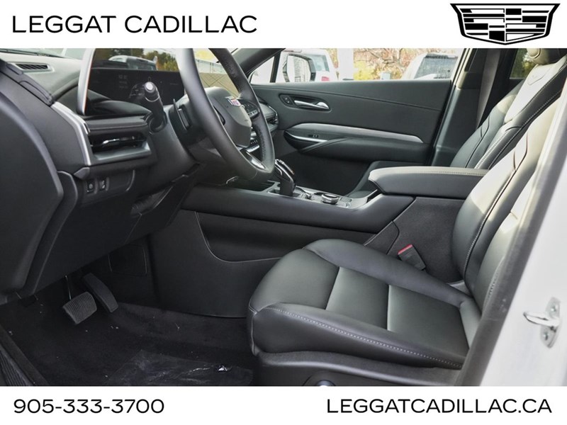 2025 Cadillac XT4 AWD 4dr Premium Luxury