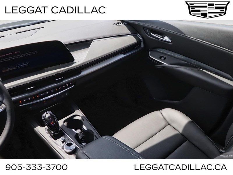 2025 Cadillac XT4 AWD 4dr Premium Luxury