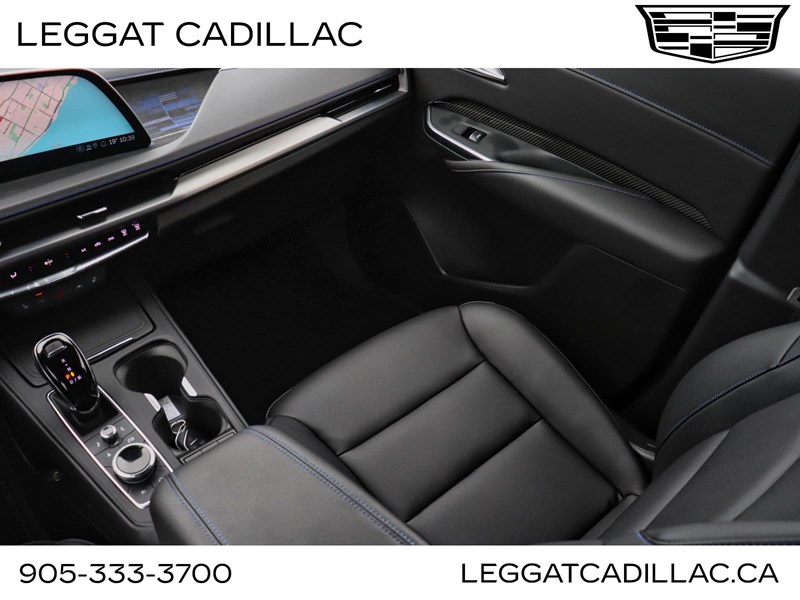 2025 Cadillac XT4 AWD 4dr Sport