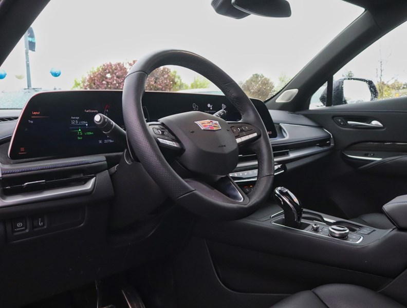 2025 Cadillac Xt4 AWD 4Dr Sport
