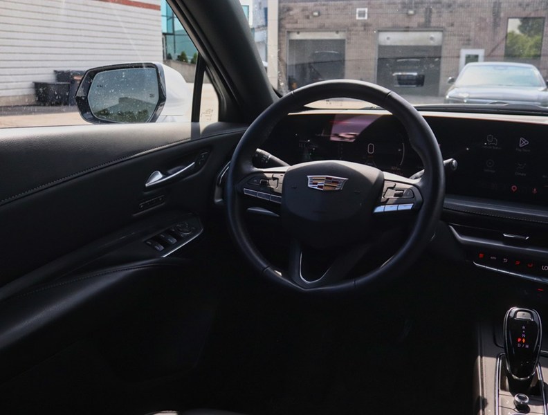2025 Cadillac Xt4 AWD 4Dr Premium Luxury