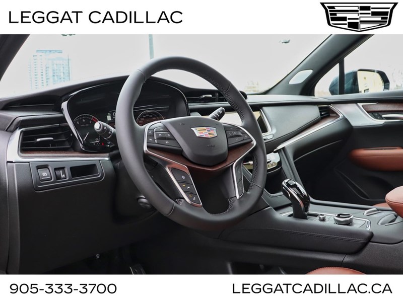 2025 Cadillac XT5 AWD 4dr Sport