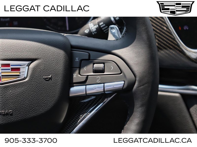 2025 Cadillac XT6 AWD 4dr Sport