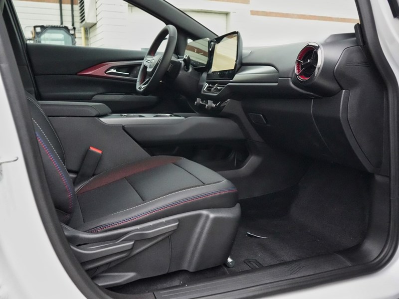 2025 Chevrolet Equinox EV 4dr RS