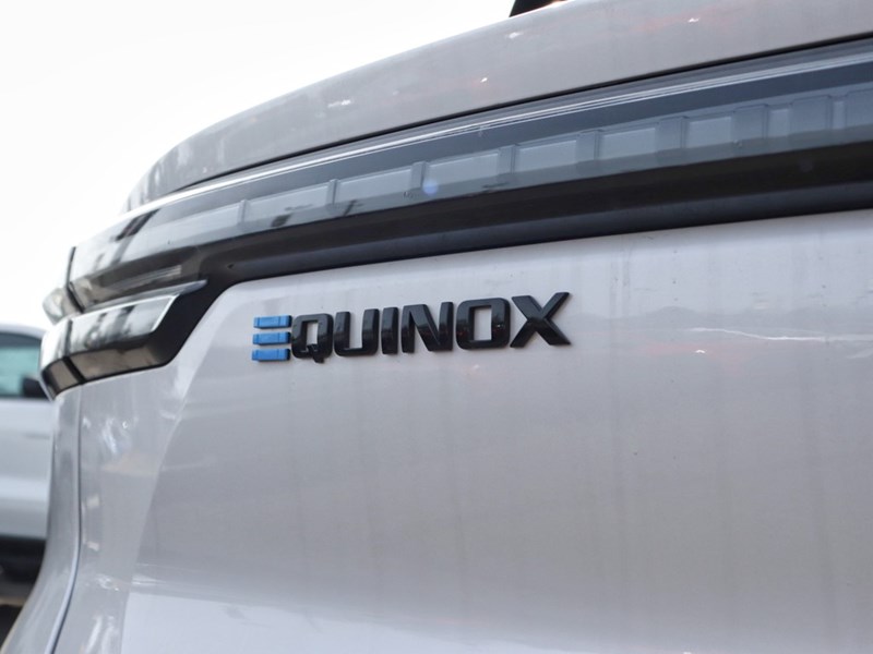 2025 Chevrolet Equinox EV 4dr RS