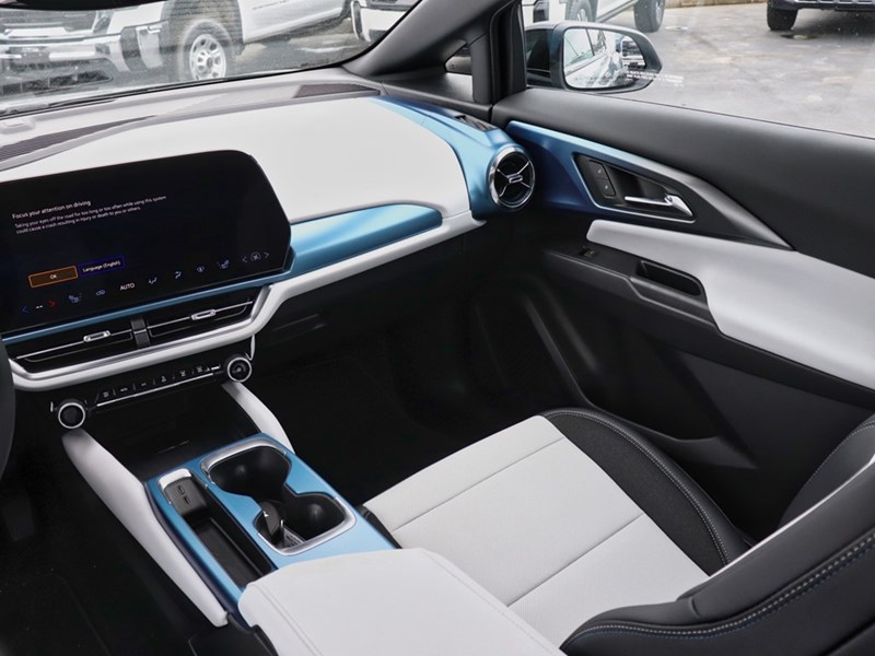 2025 Chevrolet Equinox EV 4dr LT