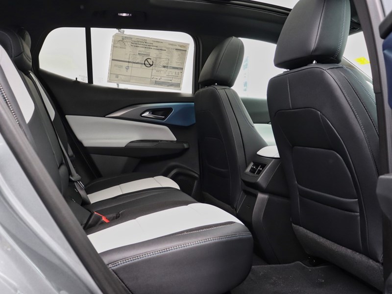 2025 Chevrolet Equinox EV 4dr LT