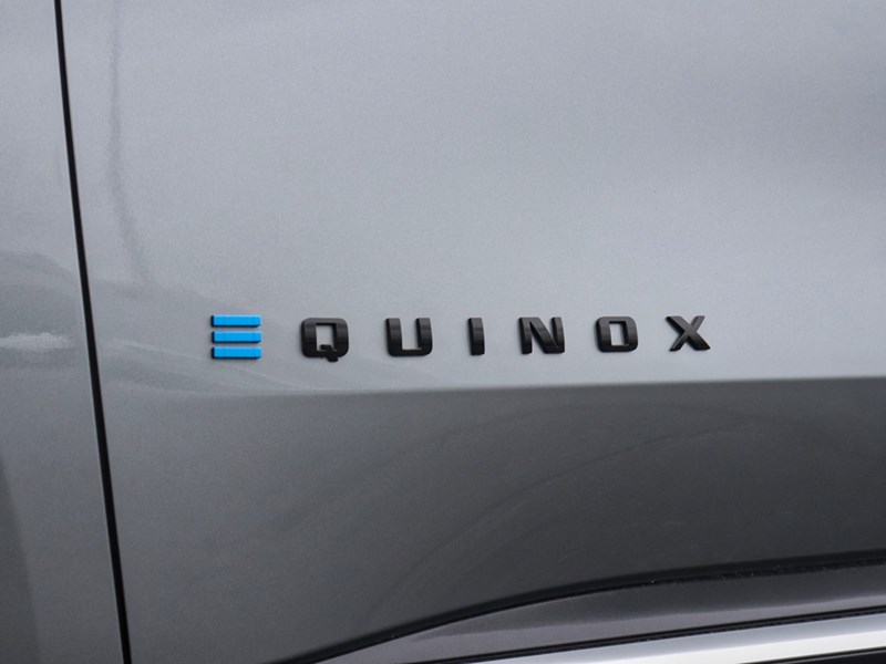 2025 Chevrolet Equinox EV 4dr LT