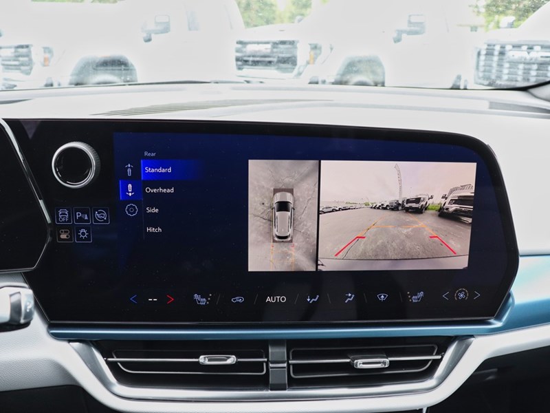 2025 Chevrolet Equinox EV 4dr LT