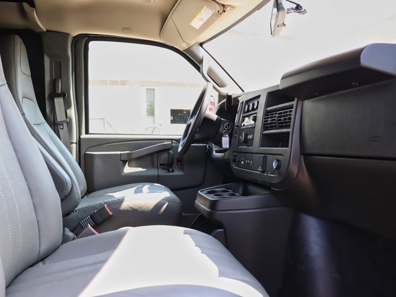 2025 Chevrolet Express 2500 RWD 2500 155