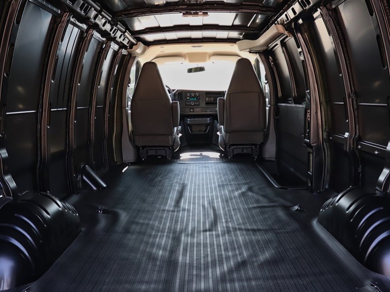 2025 Chevrolet Express 2500 RWD 2500 155