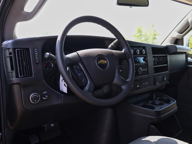 2025 Chevrolet Express 2500 RWD 2500 155