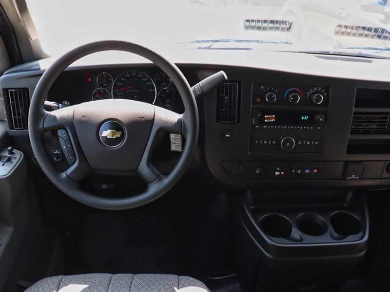 2025 Chevrolet Express 2500 RWD 2500 155