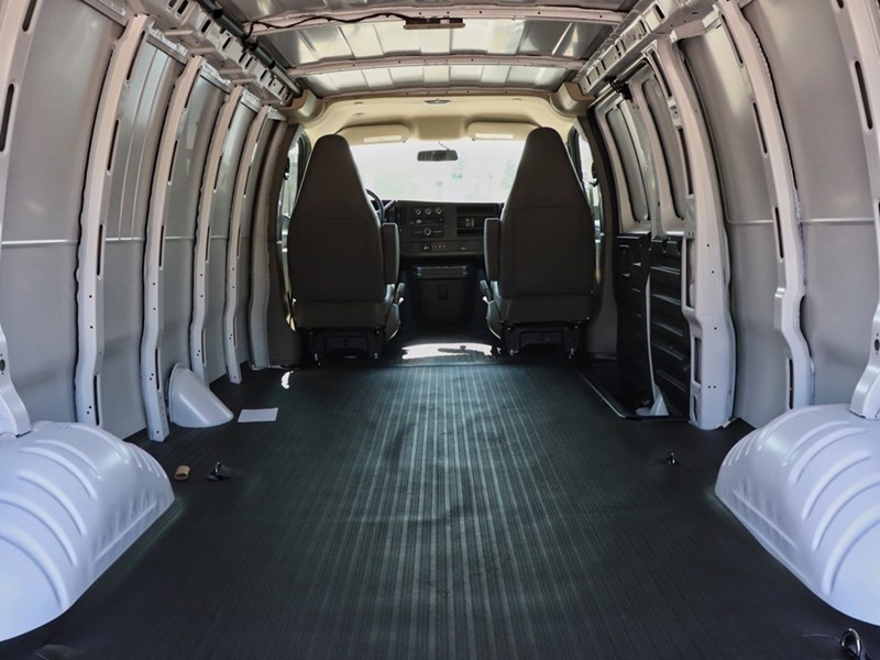 2025 Chevrolet Express 2500 RWD 2500 155