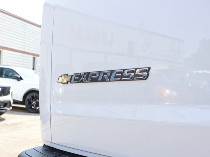 2025 Chevrolet Express 2500 RWD 2500 155