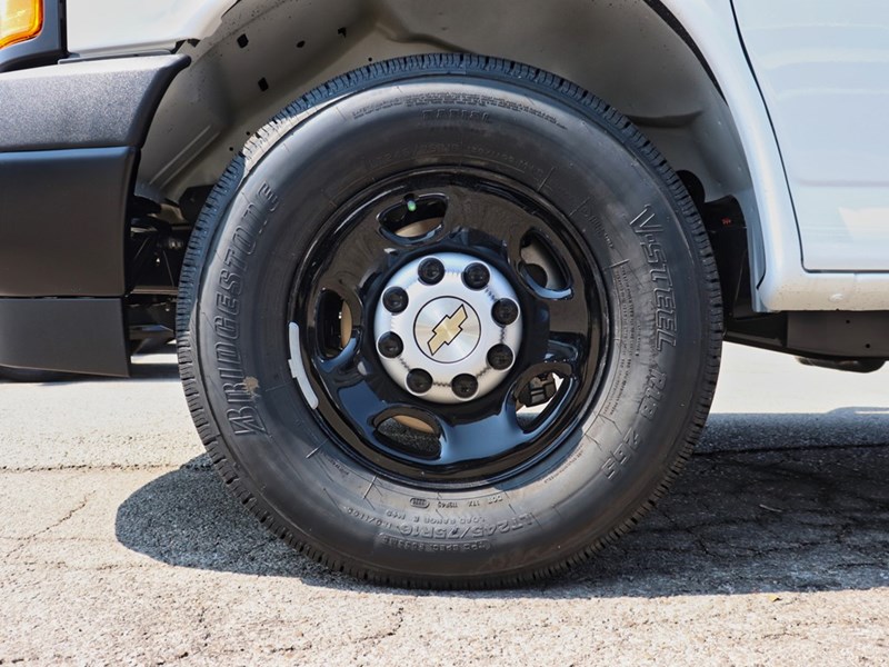 2025 Chevrolet Express 2500 RWD 2500 155