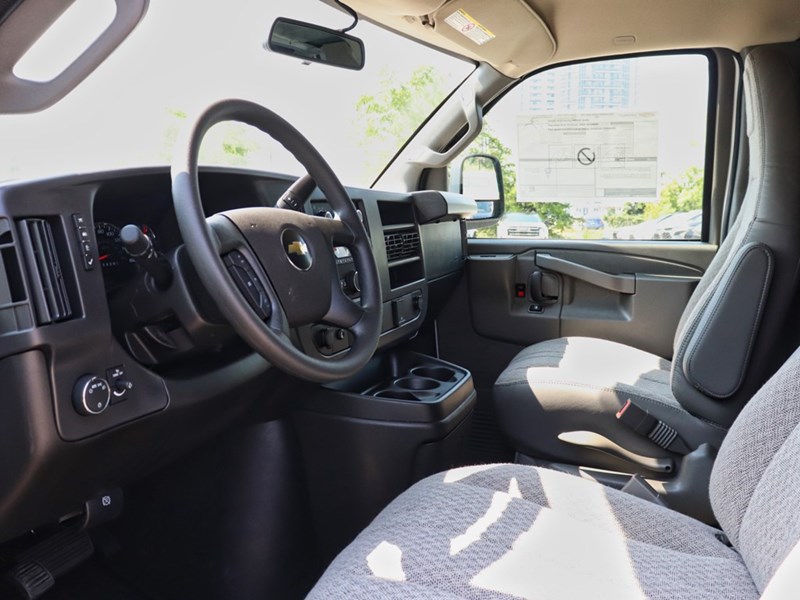 2025 Chevrolet Express 2500 RWD 2500 155