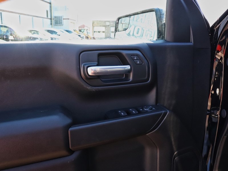 2025 Chevrolet Silverado 1500 4WD Crew Cab 147