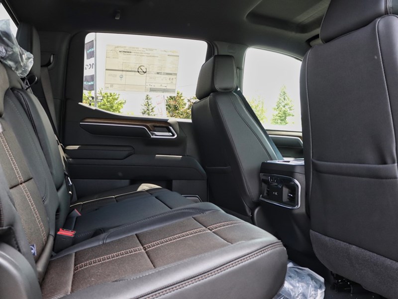 2025 Chevrolet Silverado 1500 4WD Crew Cab 147