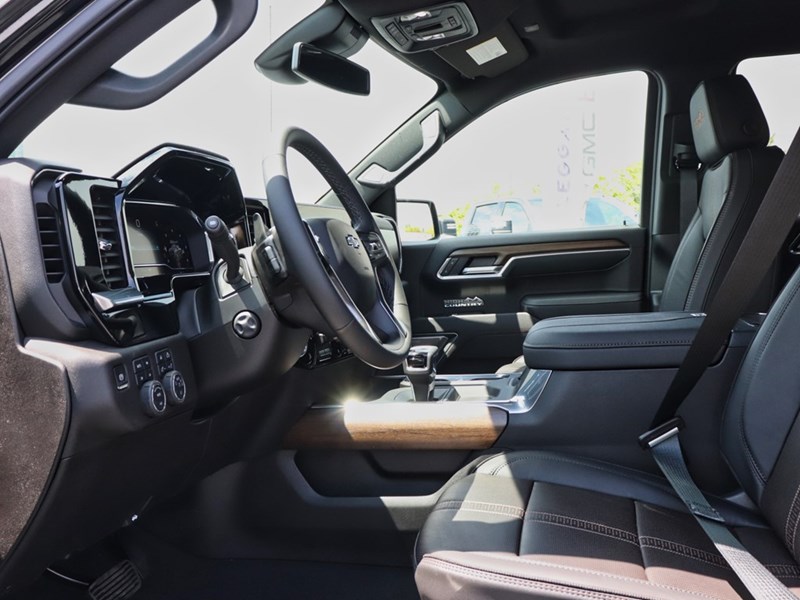 2025 Chevrolet Silverado 1500 4WD Crew Cab 147
