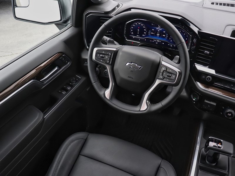 2025 Chevrolet Silverado 1500 4WD Crew Cab 147