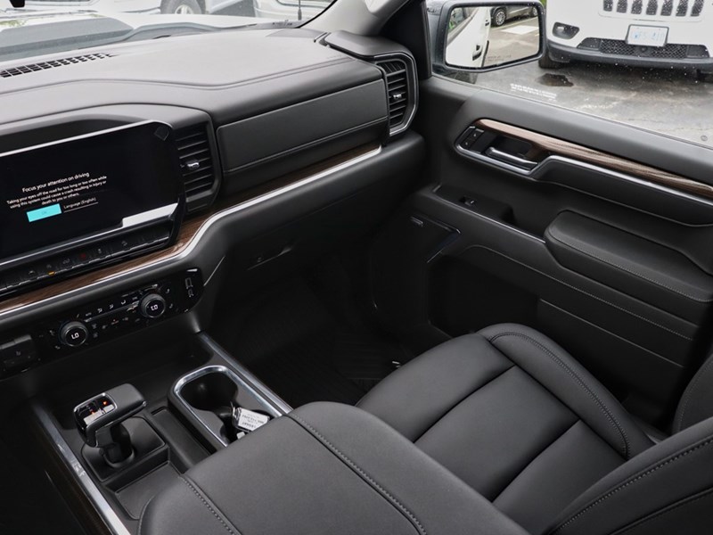 2025 Chevrolet Silverado 1500 4WD Crew Cab 147