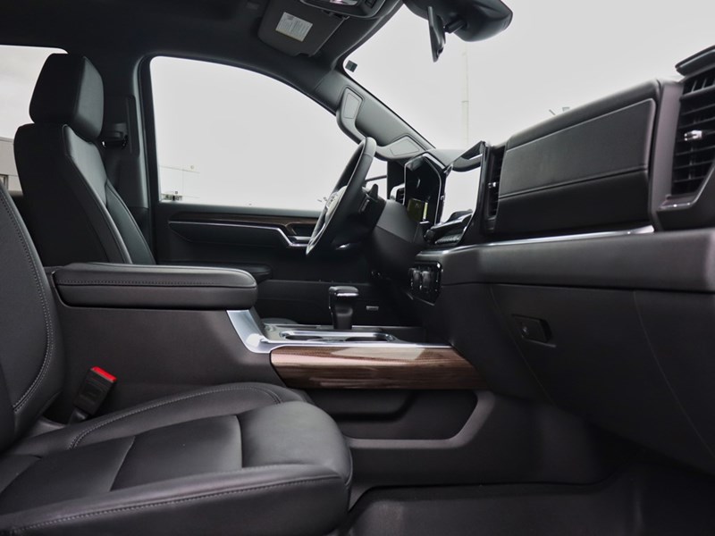 2025 Chevrolet Silverado 1500 4WD Crew Cab 147