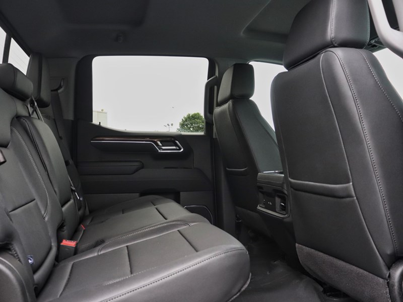 2025 Chevrolet Silverado 1500 4WD Crew Cab 147