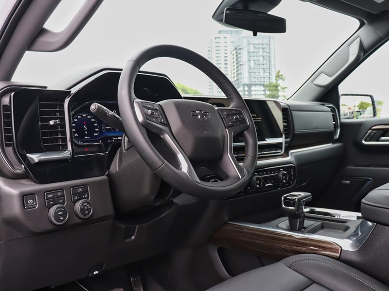 2025 Chevrolet Silverado 1500 4WD Crew Cab 147