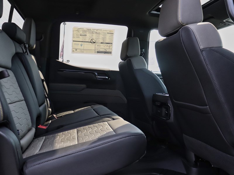 2025 Chevrolet Silverado 1500 4WD Crew Cab 147